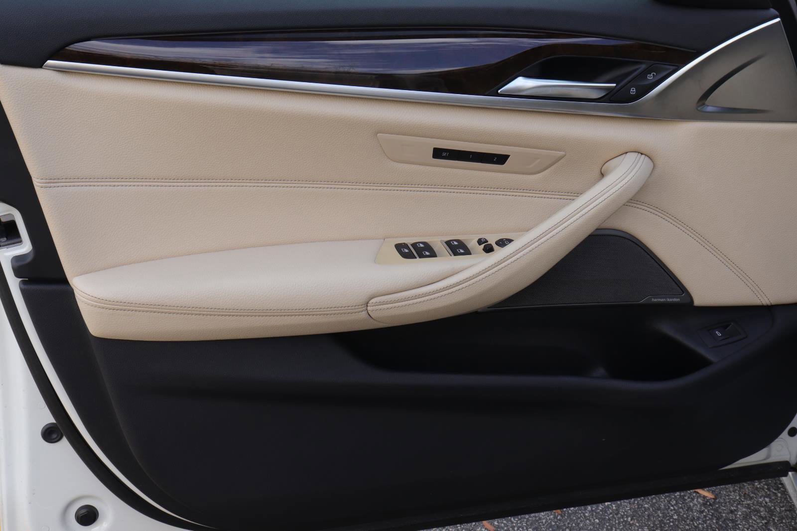 Used 2019 BMW 530i w/ Convenience Package image 10