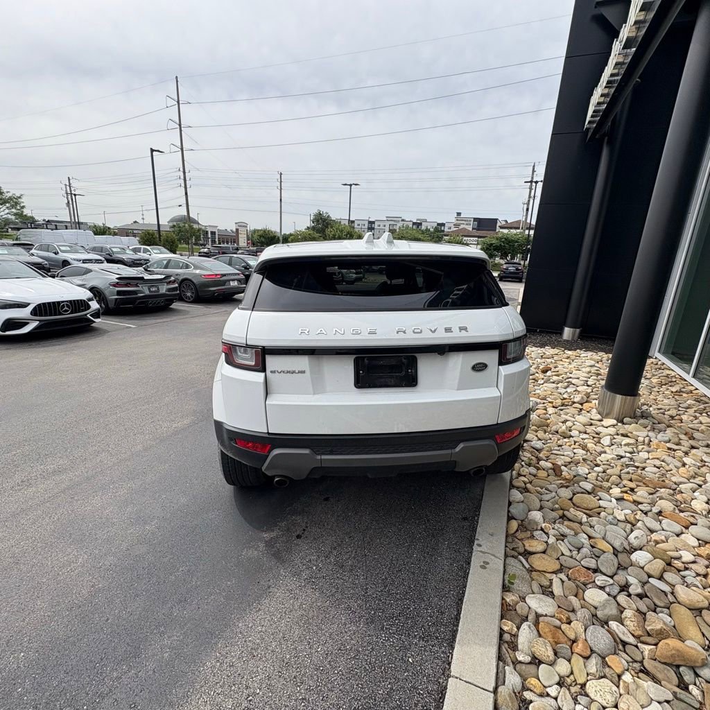 Used 2016 Land Rover Range Rover Evoque SE AWD/4WD image 7