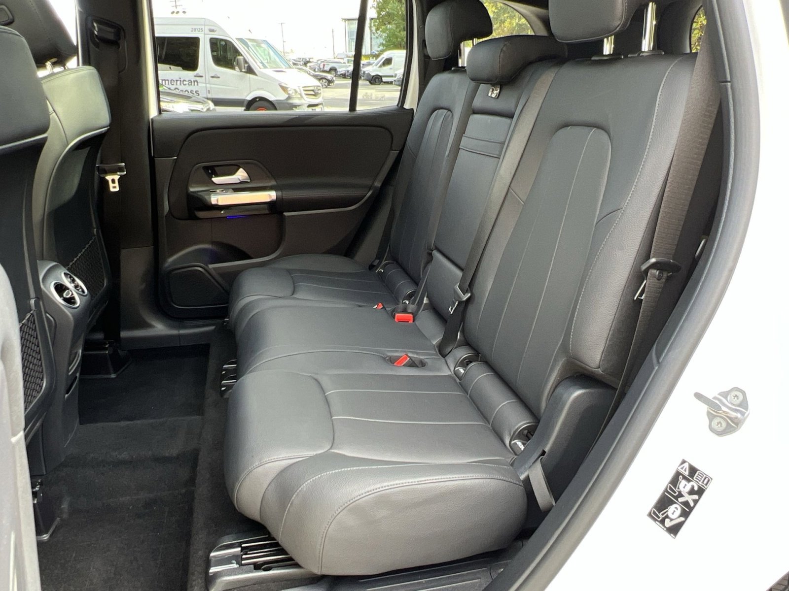 Certified 2022 Mercedes-Benz GLB 250 4MATIC image 23