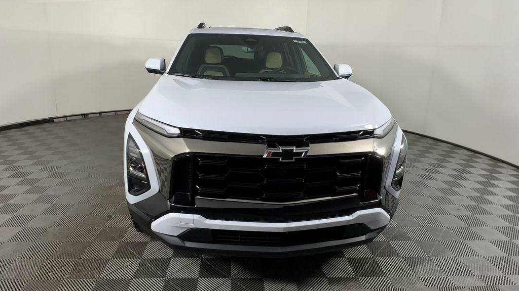 New 2026 Chevrolet Equinox ACTIV w/ Convenience Package III AWD/4WD image 3