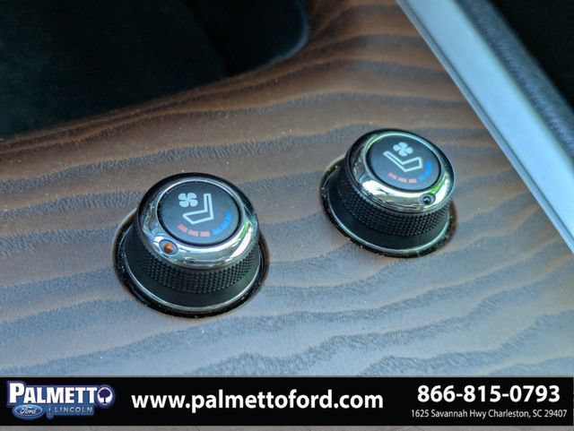 Used 2019 Nissan Pathfinder Platinum FWD image 22