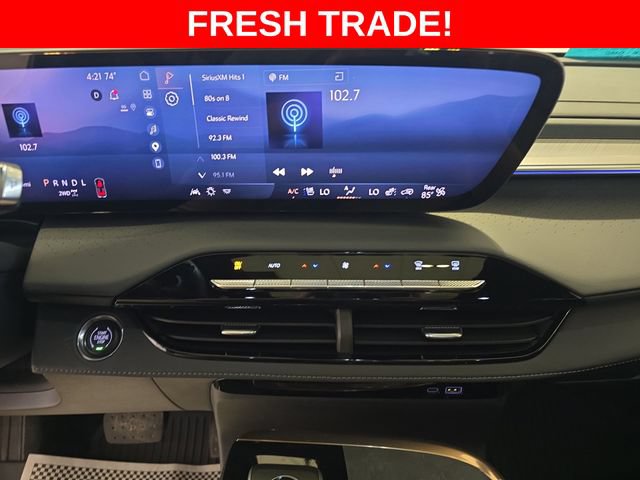 Used 2025 Buick Enclave Avenir w/ Super Cruise Package AWD/4WD image 17