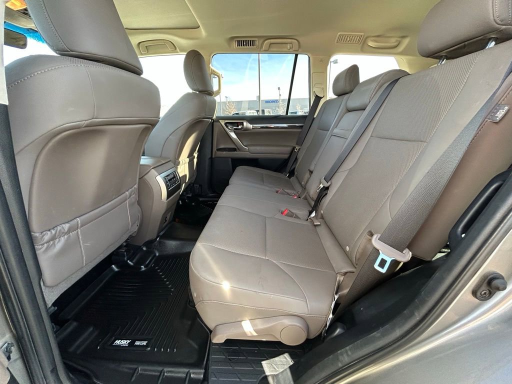 Used 2021 Lexus GX 460 Premium w/ Premium Package image 25