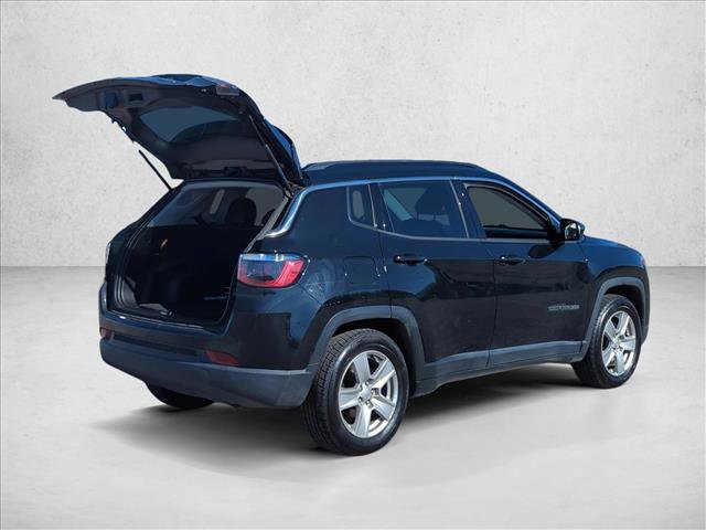 Used 2022 Jeep Compass Latitude image 5