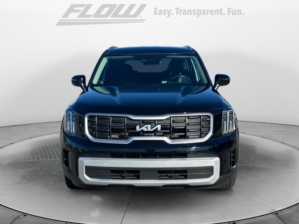 Used 2023 Kia Telluride S image 3