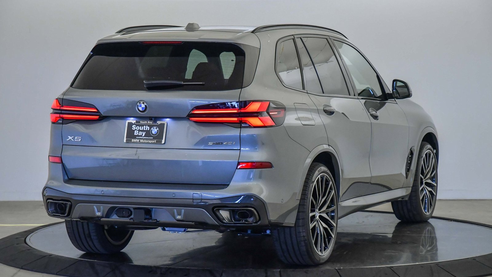 New 2026 BMW X5 sDrive40i w/ M Sport Package image 5
