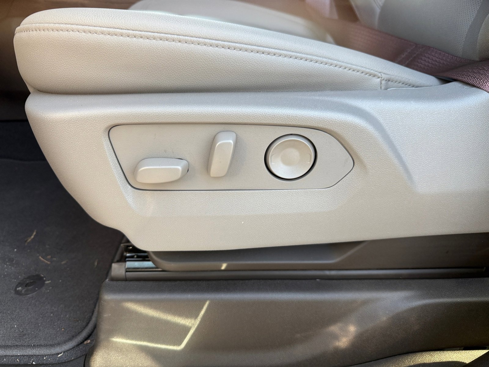 New 2026 GMC Sierra 2500 SLT w/ SLT Premium Package image 26