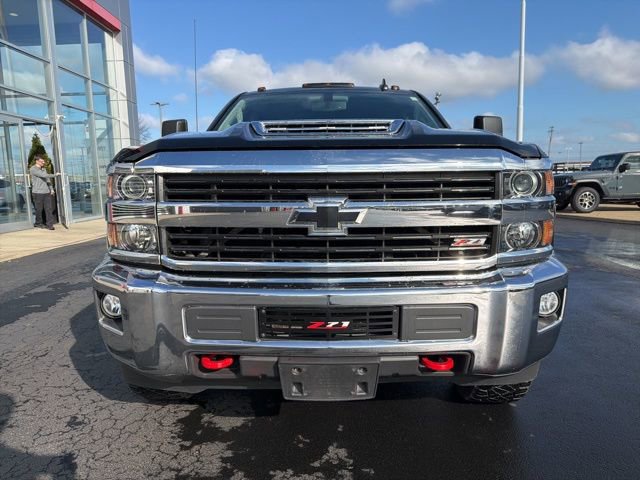 Used 2017 Chevrolet Silverado 3500 LT w/ LT Convenience Package image 2