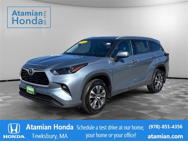 Used 2022 Toyota Highlander XLE