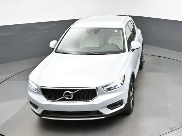 Used 2022 Volvo XC40 T4 Momentum FWD image 43