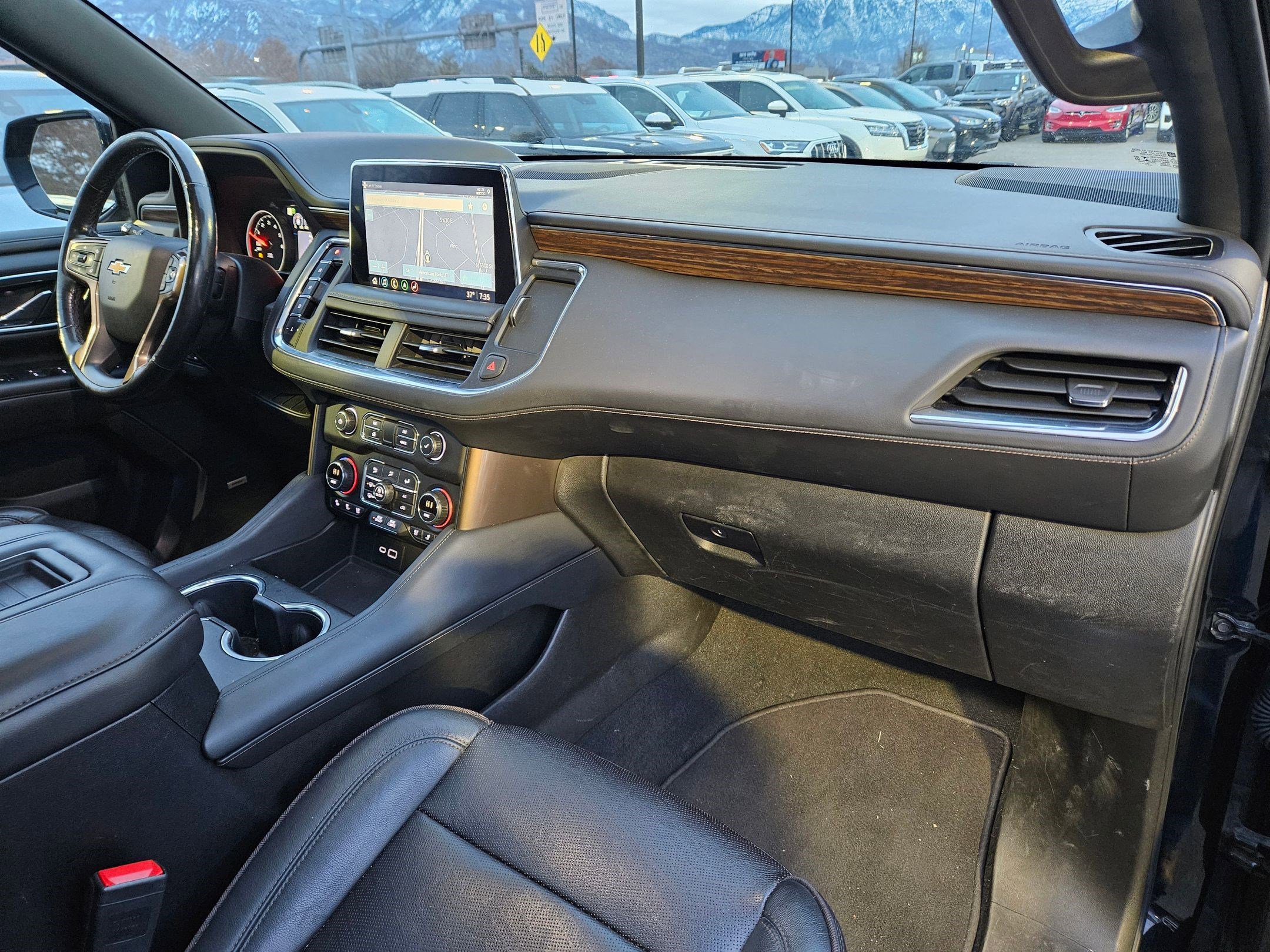 Used 2021 Chevrolet Suburban High Country w/ Premium Package image 35