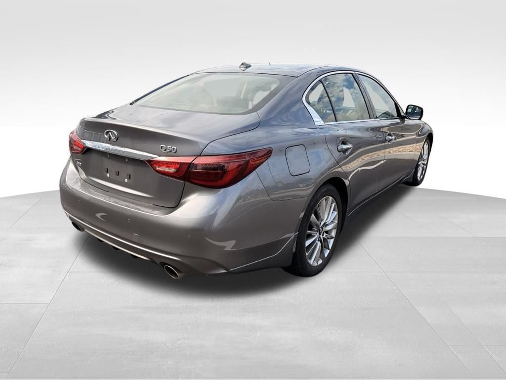 Used 2022 INFINITI Q50 Luxe w/ Cargo Package AWD/4WD image 6