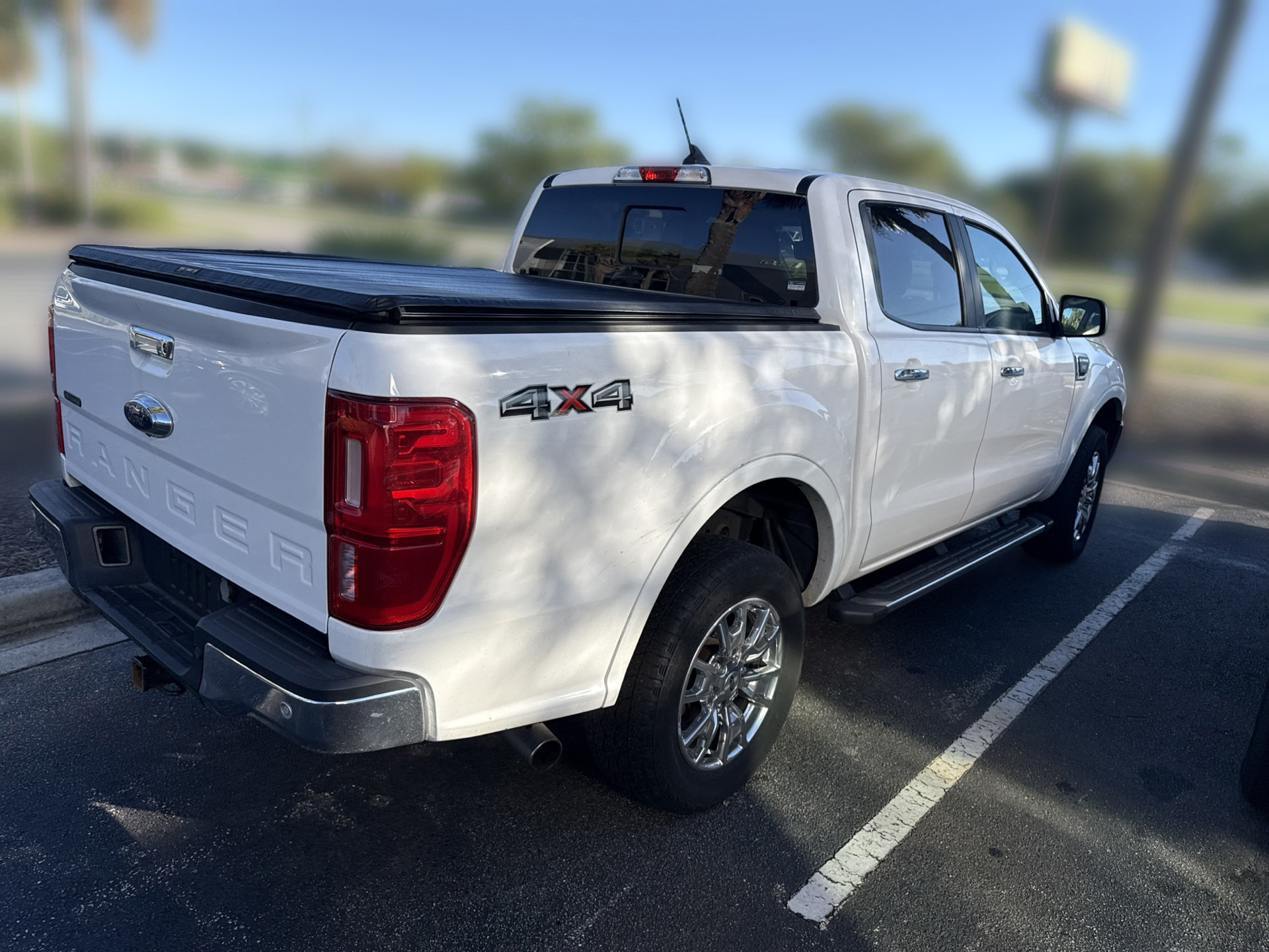 Used 2020 Ford Ranger XLT w/ Equipment Group 302A Luxury AWD/4WD image 4