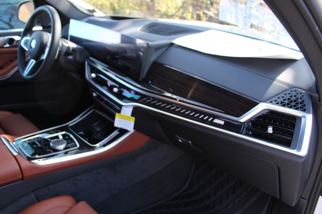 New 2026 BMW X5 M60i w/ Climate Comfort Package image 46