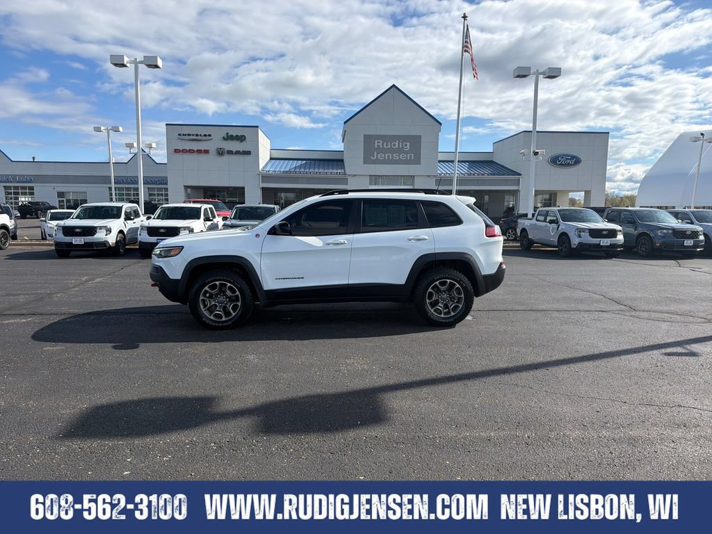 Used 2022 Jeep Cherokee Trailhawk AWD/4WD image 2
