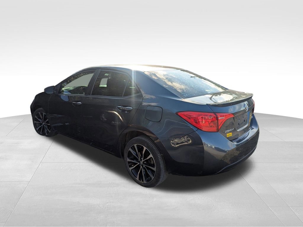 Used 2019 Toyota Corolla SE image 3