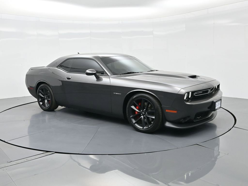Used 2022 Dodge Challenger R/T w/ Performance Handling Group image 30