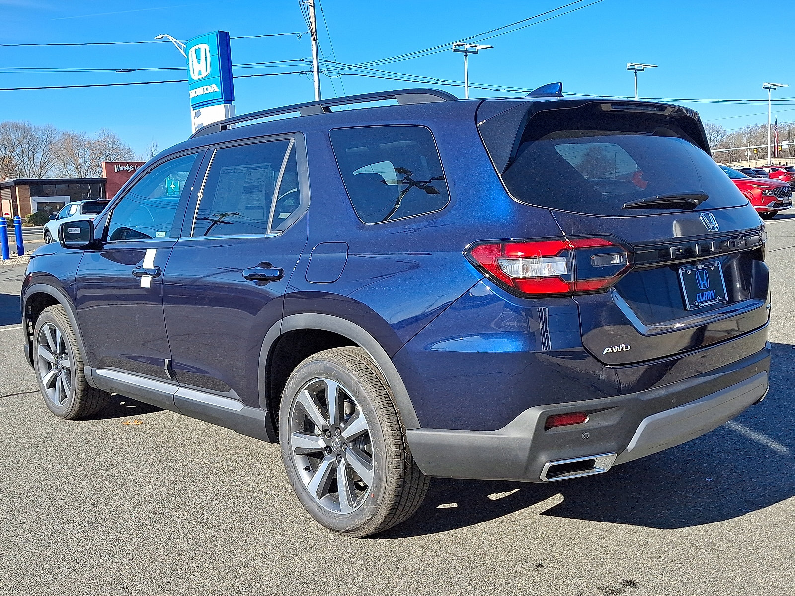 New 2025 Honda Pilot Touring image 4