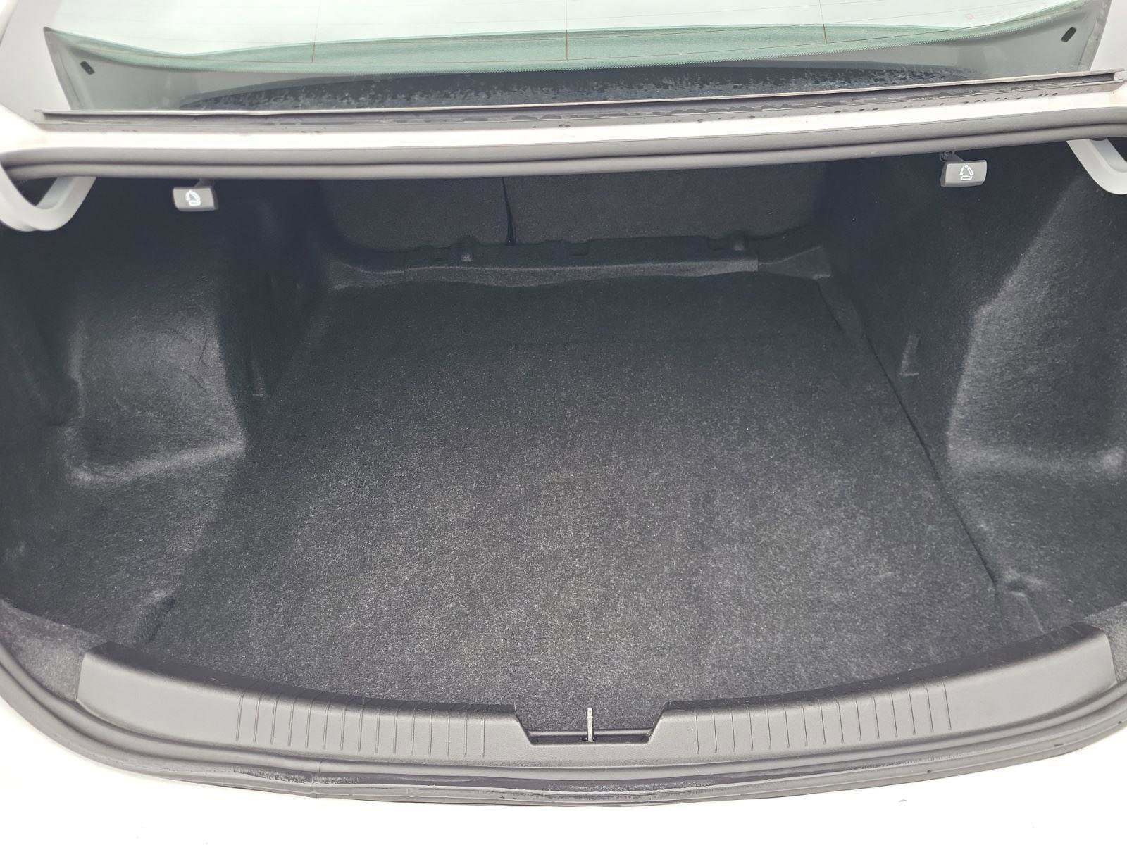 Used 2024 Chevrolet Malibu LT image 20