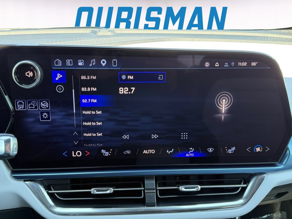New 2026 Chevrolet Equinox EV LT AWD/4WD image 14