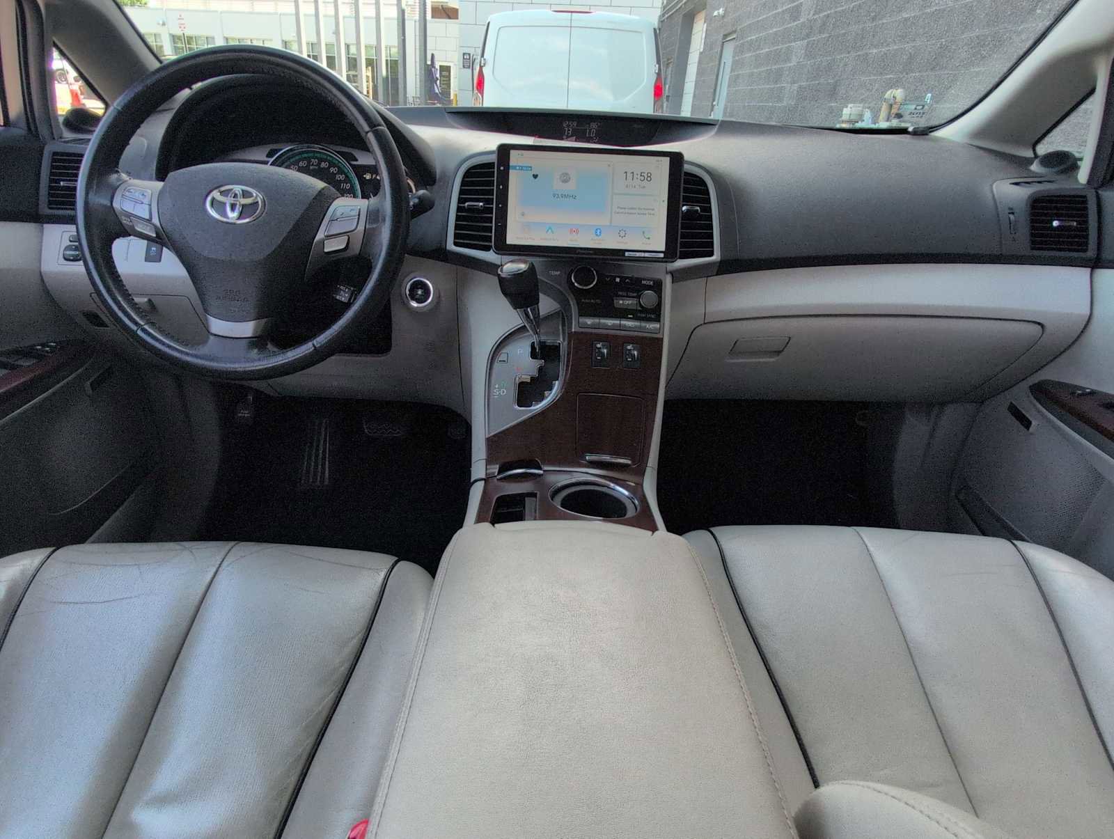 Used 2011 Toyota Venza AWD w/ Comfort Pkg image 15