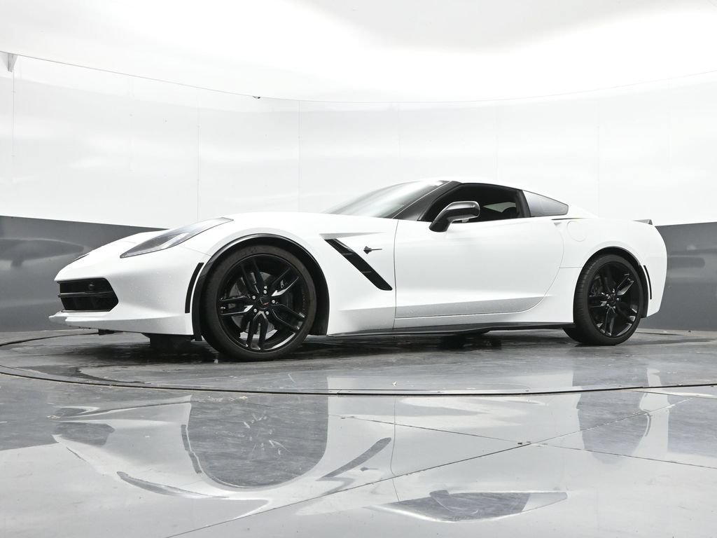 Used 2018 Chevrolet Corvette Stingray Coupe RWD image 45
