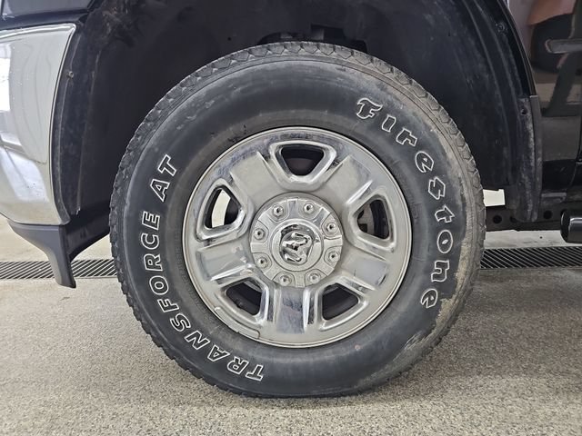 Used 2024 RAM 3500 Tradesman w/ Chrome Appearance Group AWD/4WD image 23