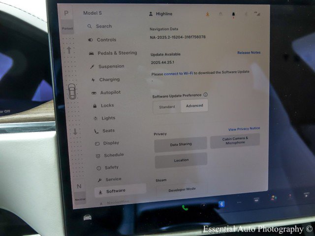 Used 2023 Tesla Model S image 33