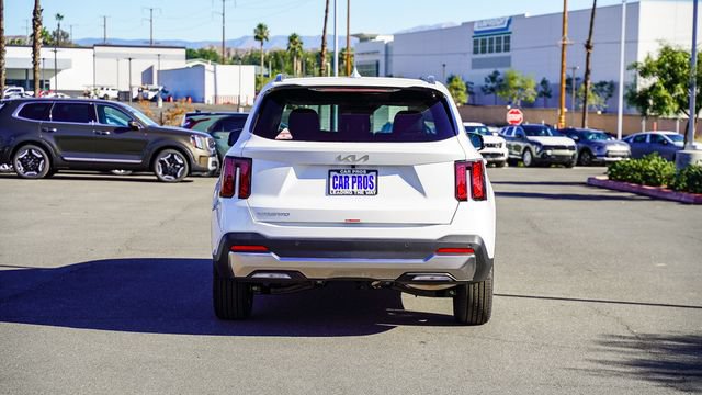 New 2026 Kia Sorento S w/ S Panoramic Sunroof Package FWD image 13
