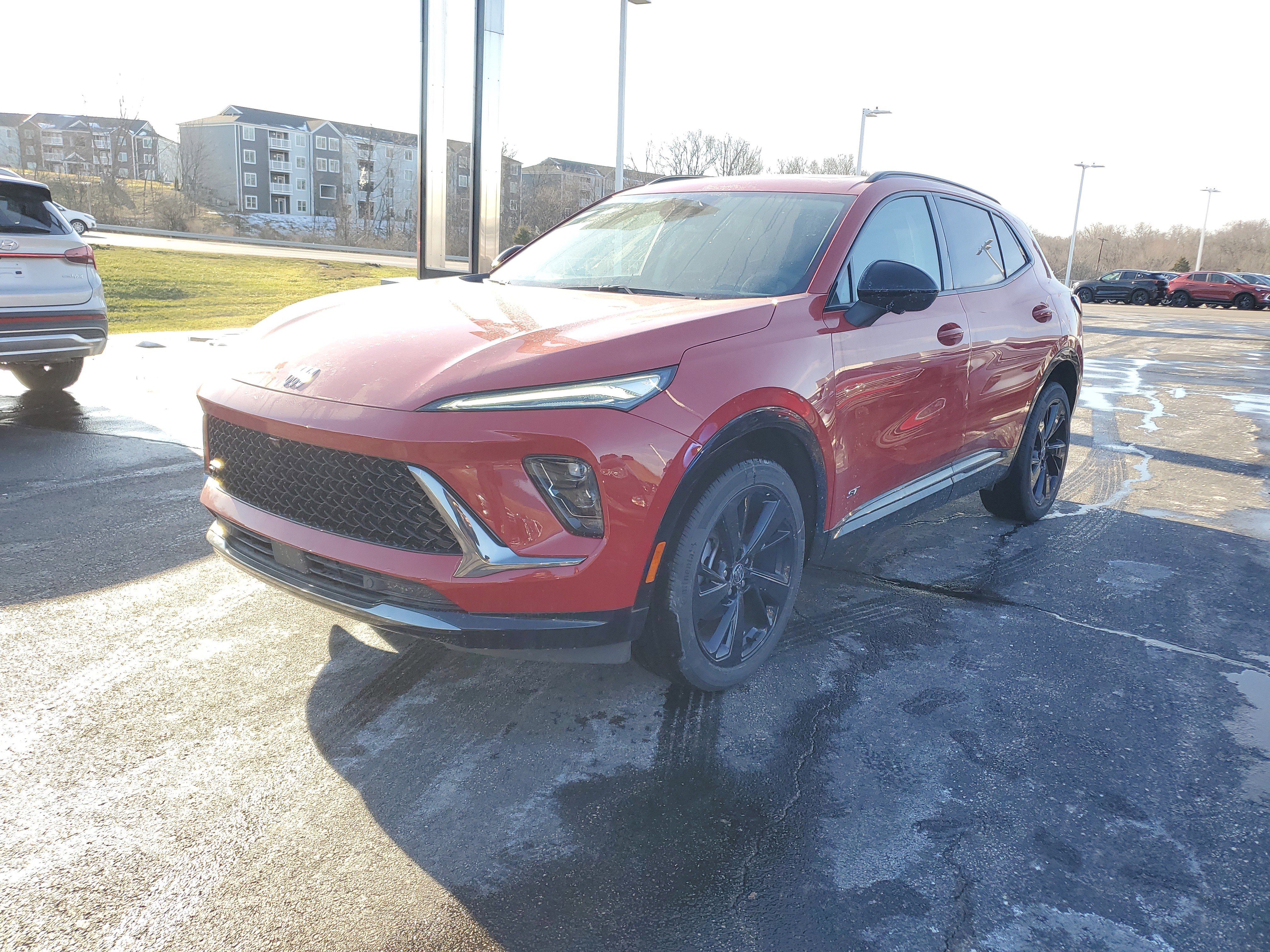 New 2025 Buick Envision Sport Touring image 9