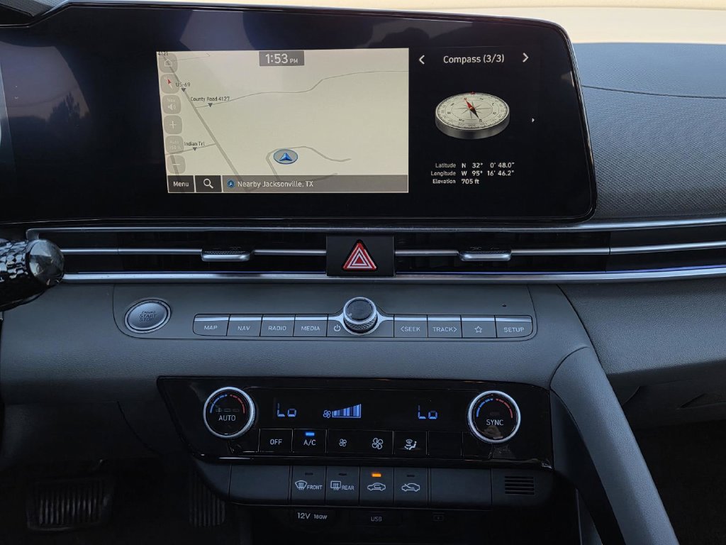 Used 2024 Hyundai Elantra SEL FWD image 24