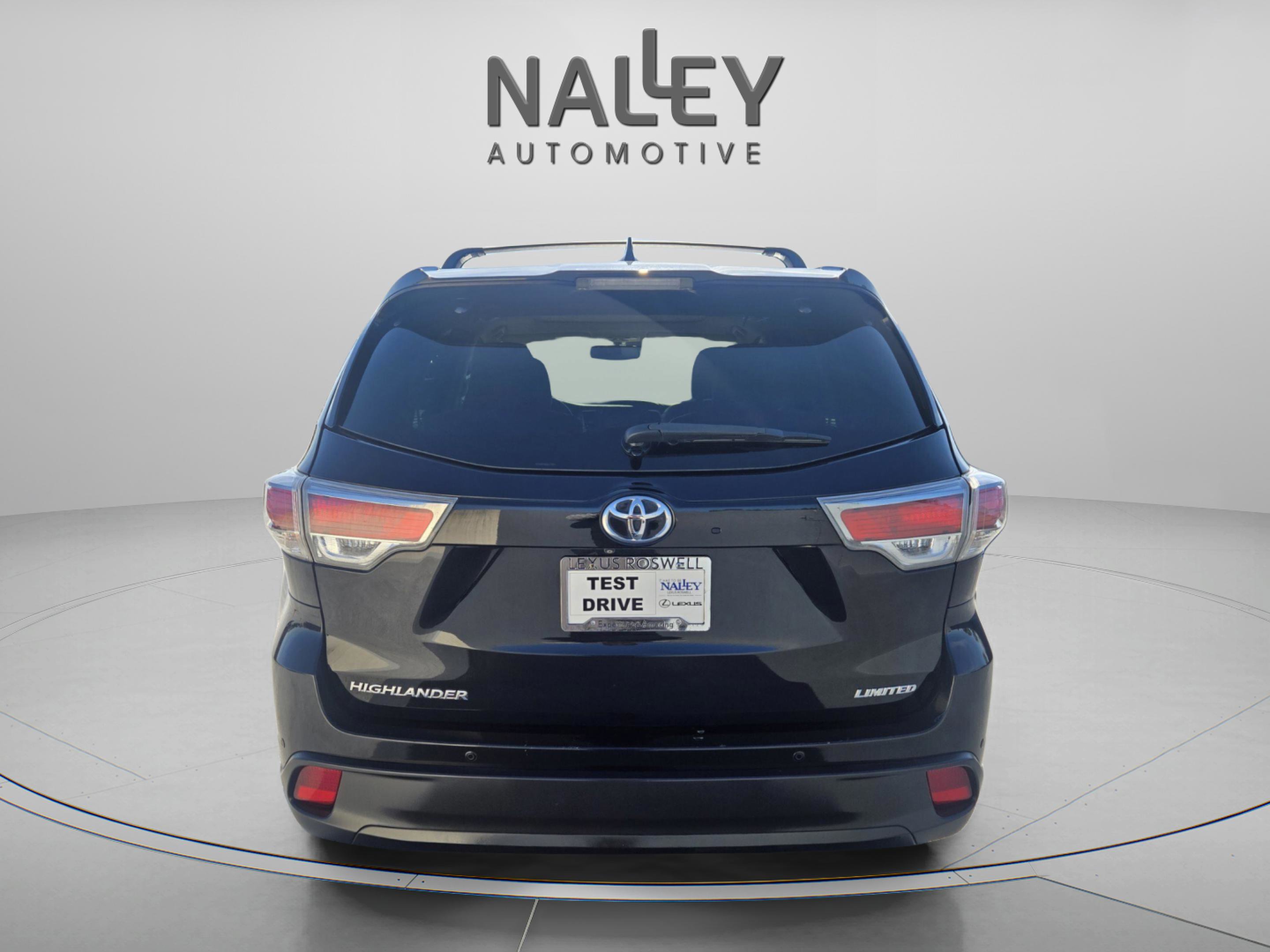 Used 2016 Toyota Highlander Limited Platinum image 4