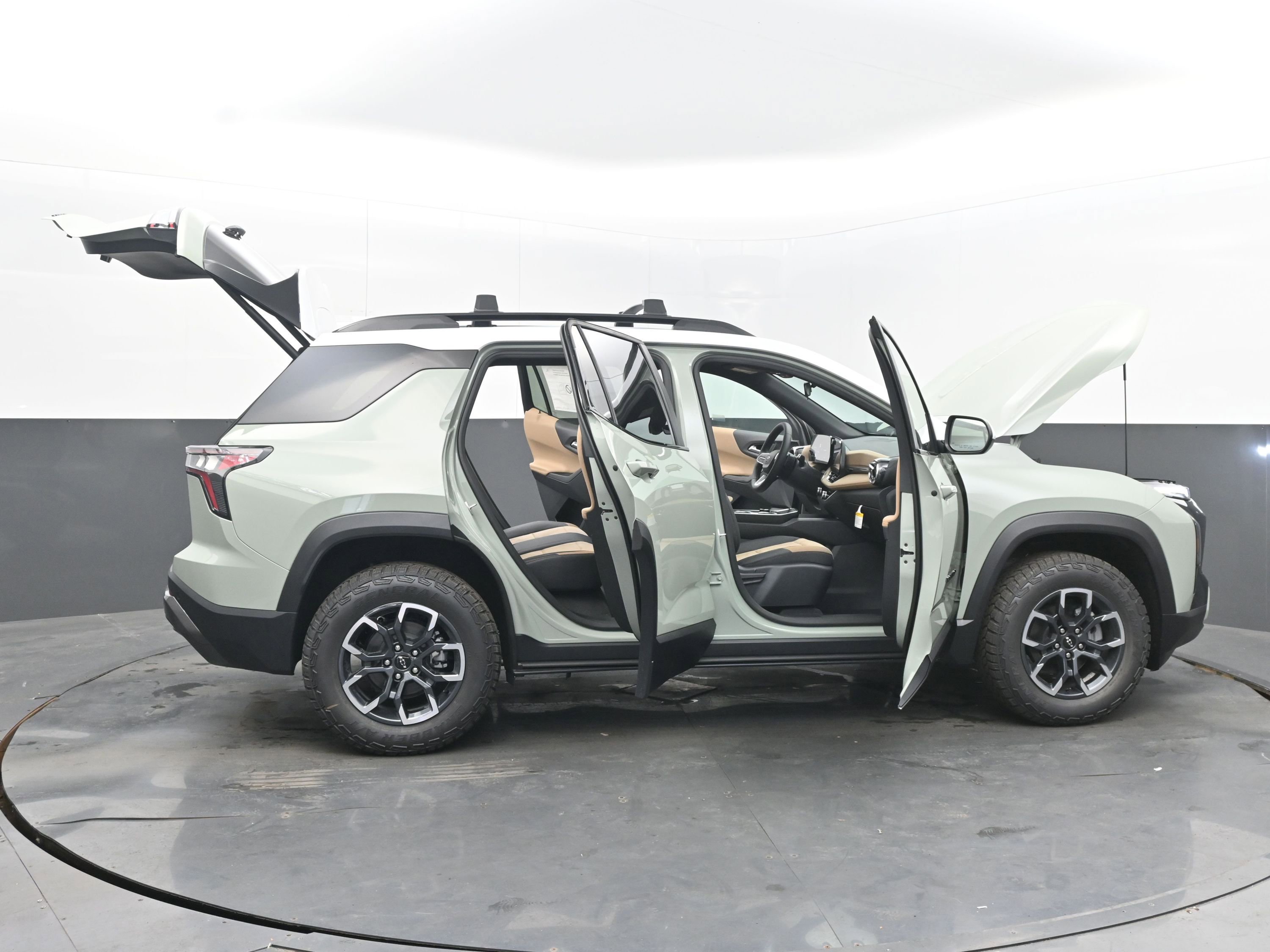 Used 2026 Chevrolet Equinox ACTIV w/ LPO, Floor Liner Package image 50