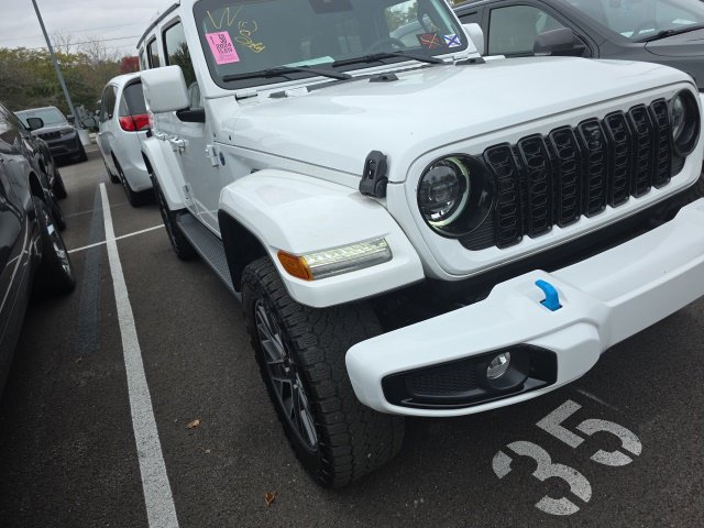 Used 2024 Jeep Wrangler High Altitude AWD/4WD image 6