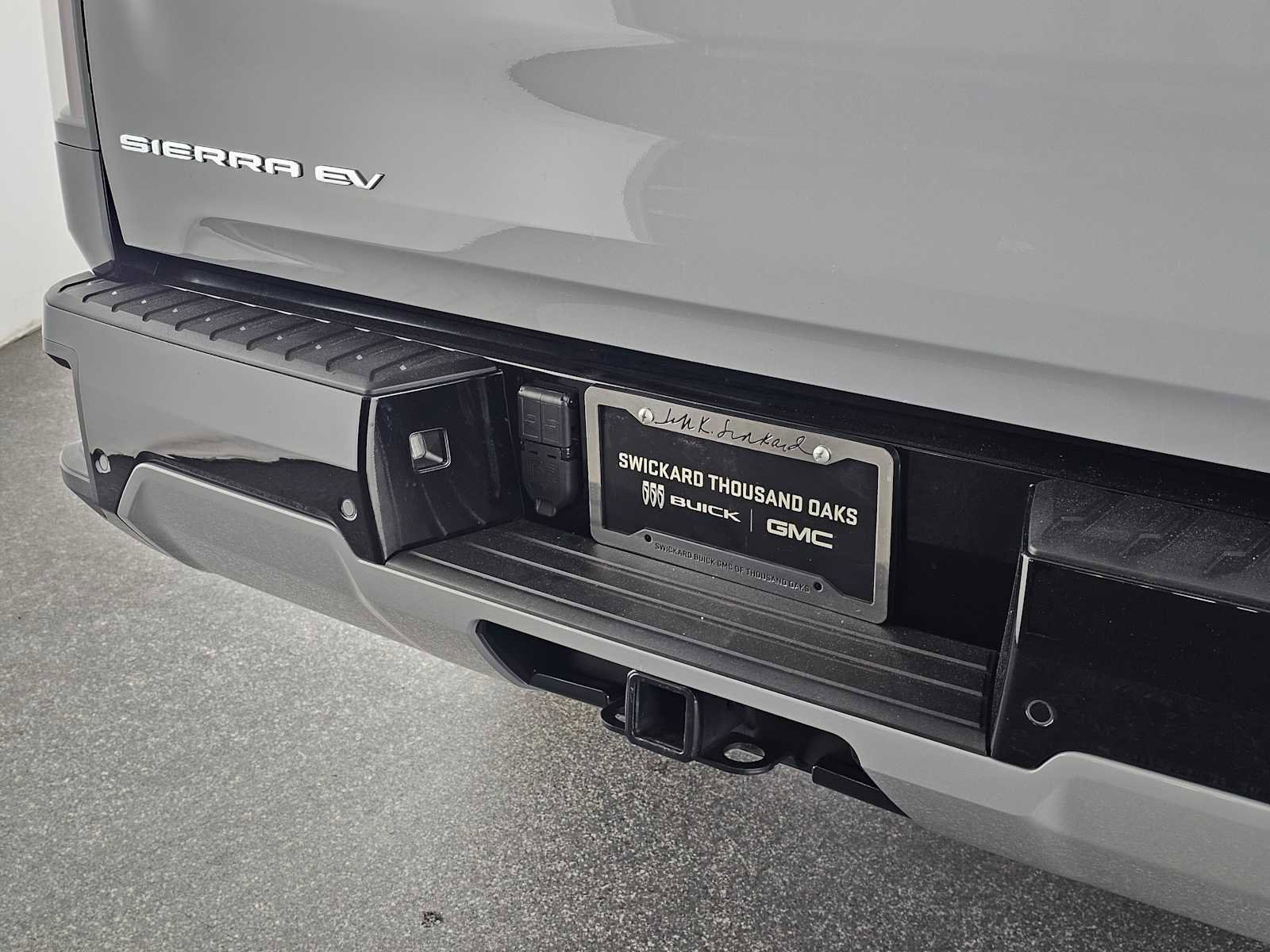 Used 2024 GMC Sierra EV Denali image 13