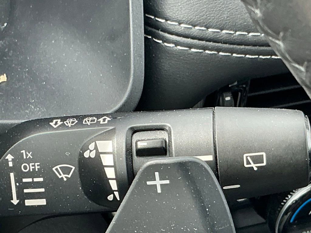 Used 2023 Nissan Rogue SL w/ SL Premium Package FWD image 21