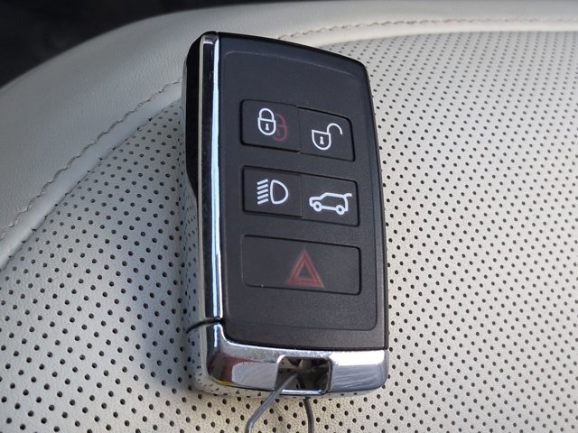 Used 2023 Land Rover Range Rover SE AWD/4WD image 30