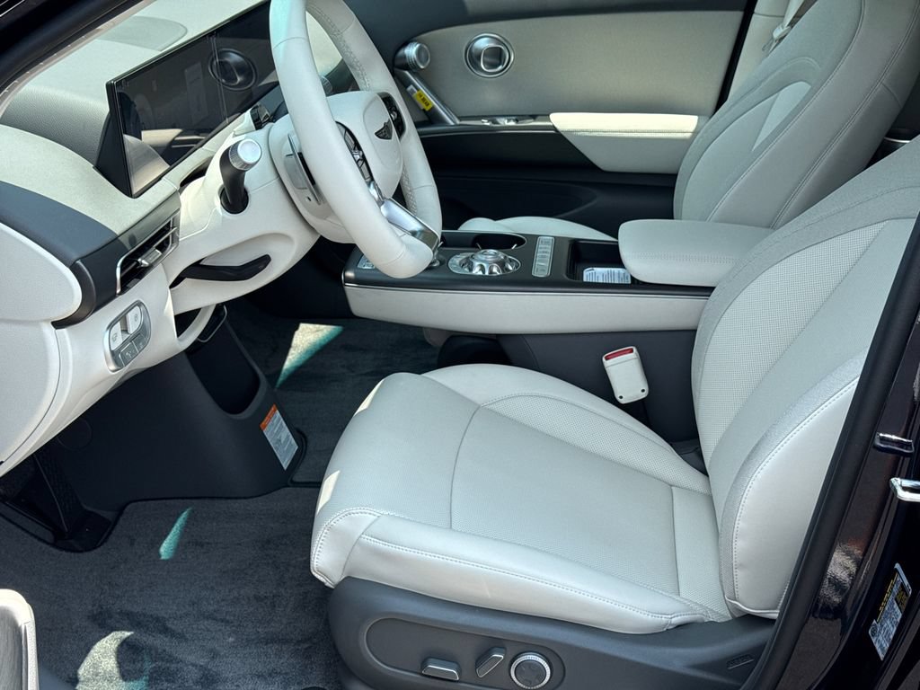New 2026 Genesis GV60 RWD image 9