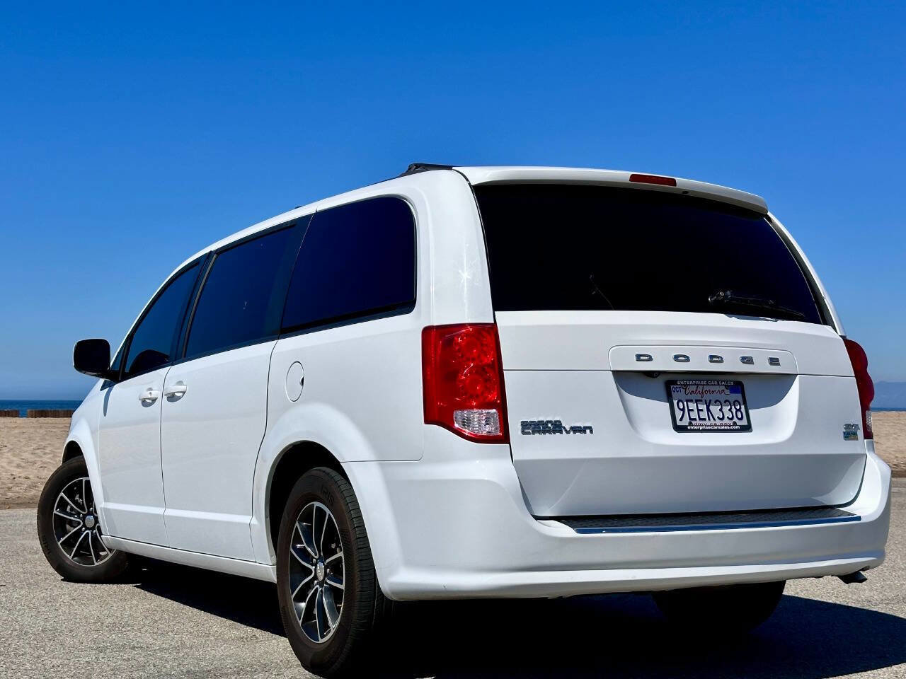 Used 2019 Dodge Grand Caravan GT image 3