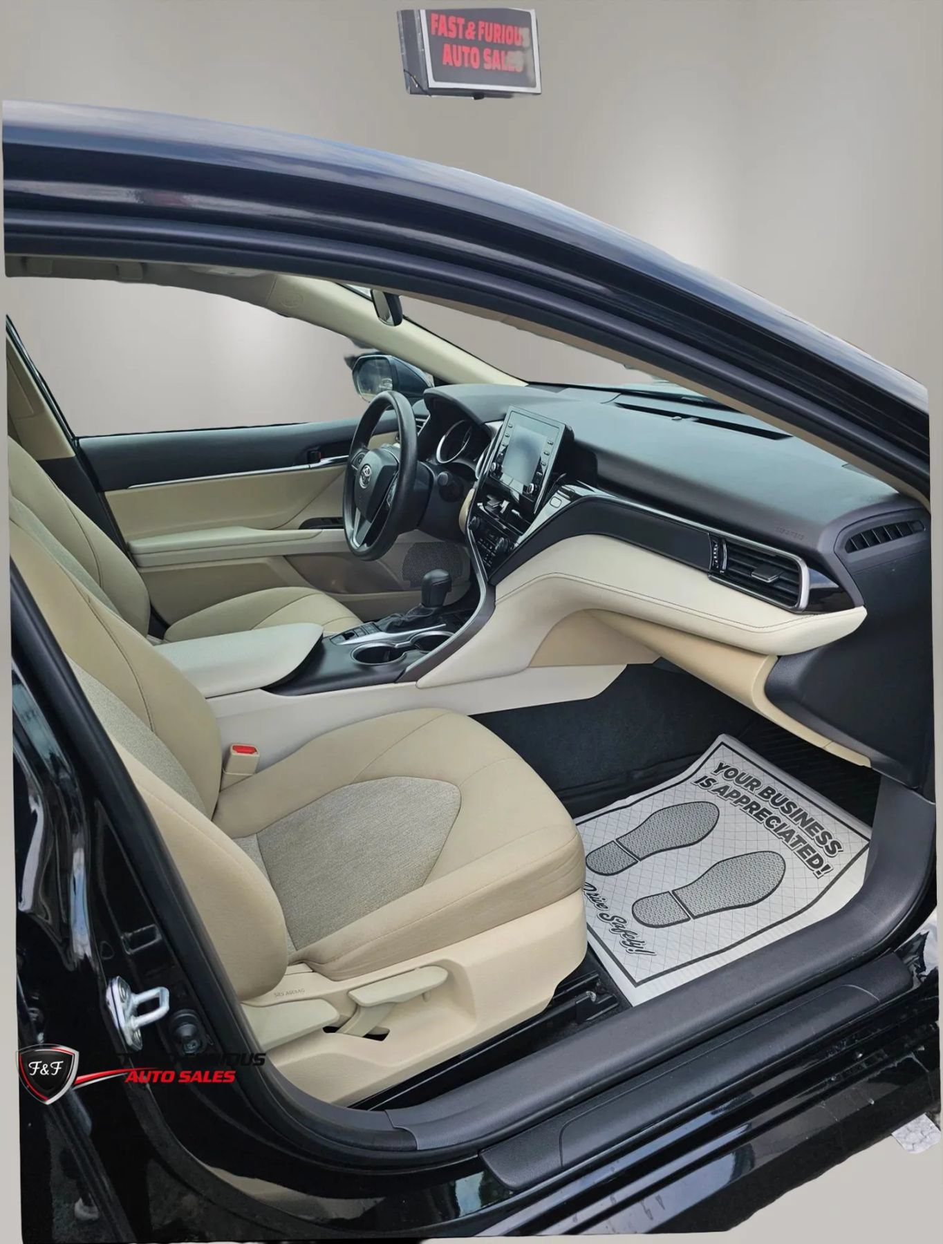 Used 2021 Toyota Camry LE FWD image 6