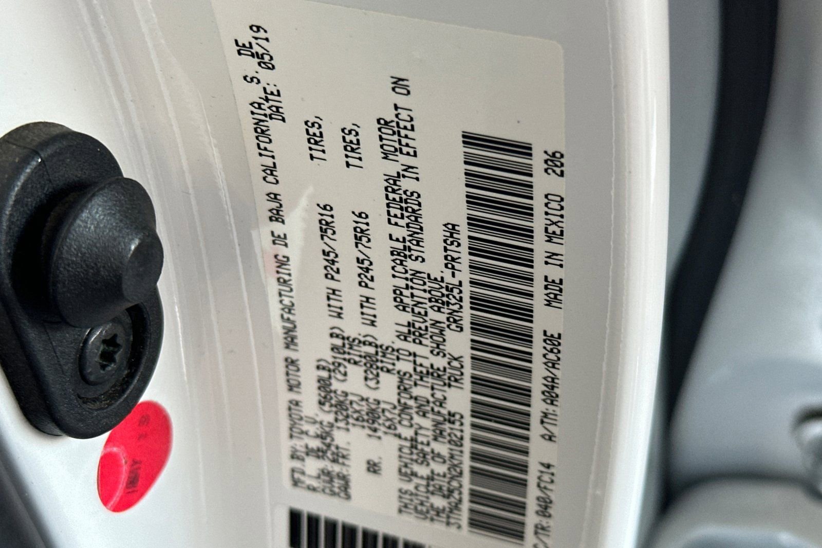 Certified 2019 Toyota Tacoma SR5 image 34