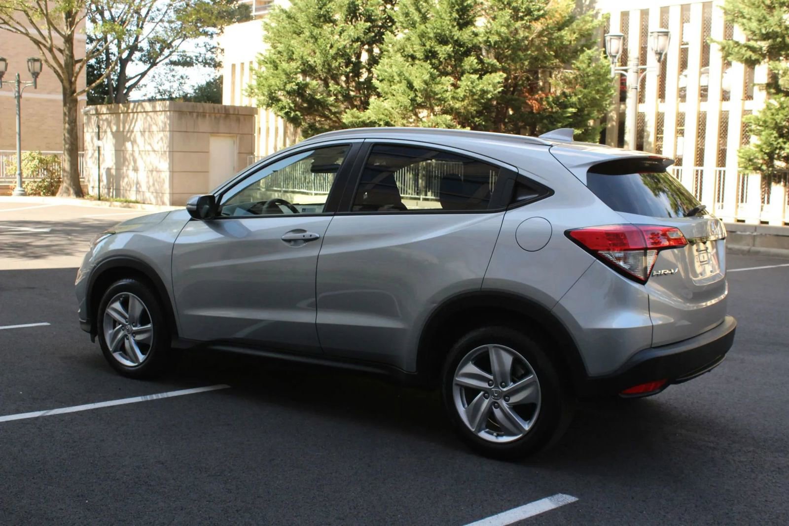 Used 2020 Honda HR-V EX image 9
