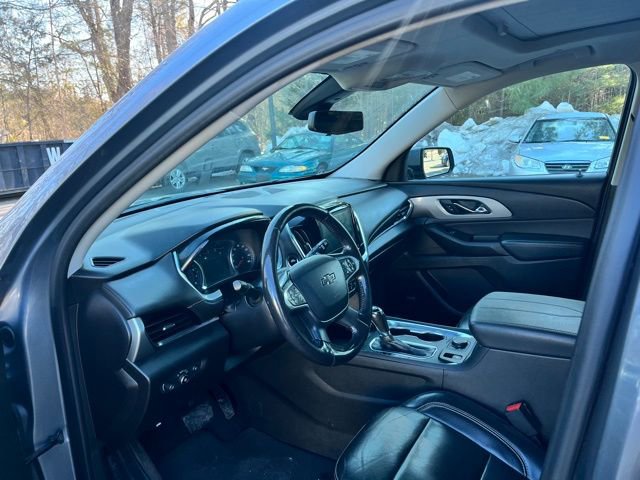 Used 2020 Chevrolet Traverse RS image 8