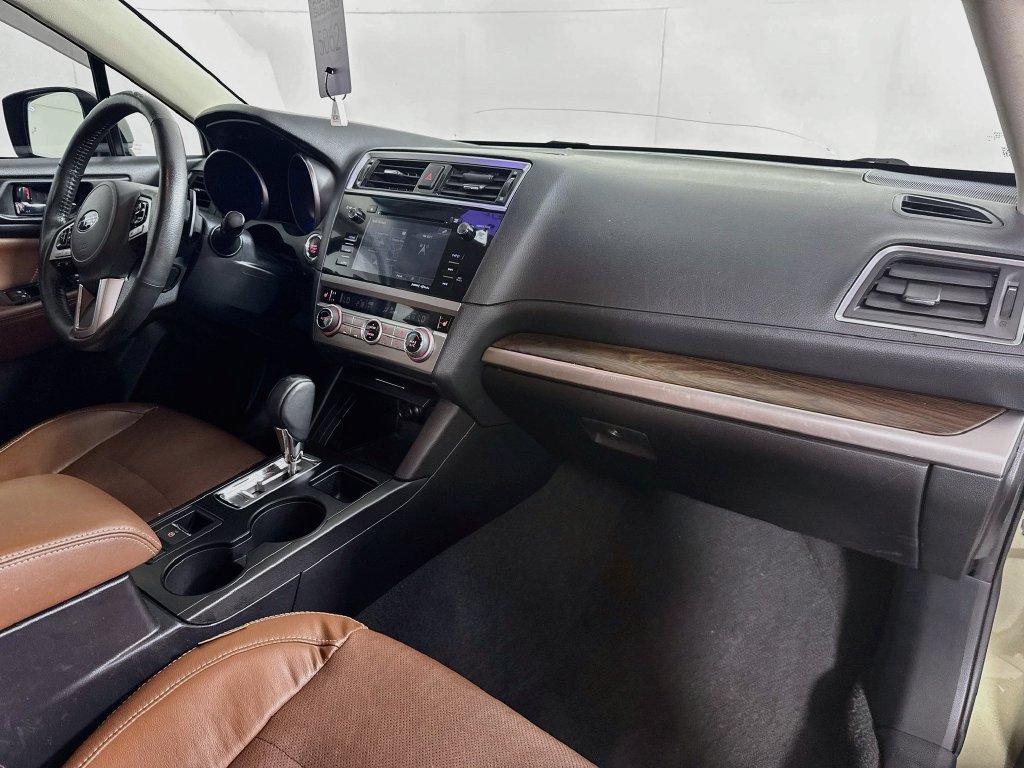 Used 2017 Subaru Outback 3.6R Touring w/ Popular Package #5A AWD/4WD image 37