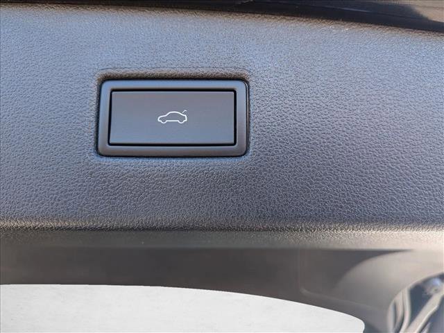 Used 2024 Volkswagen Tiguan Wolfsburg Edition FWD image 7