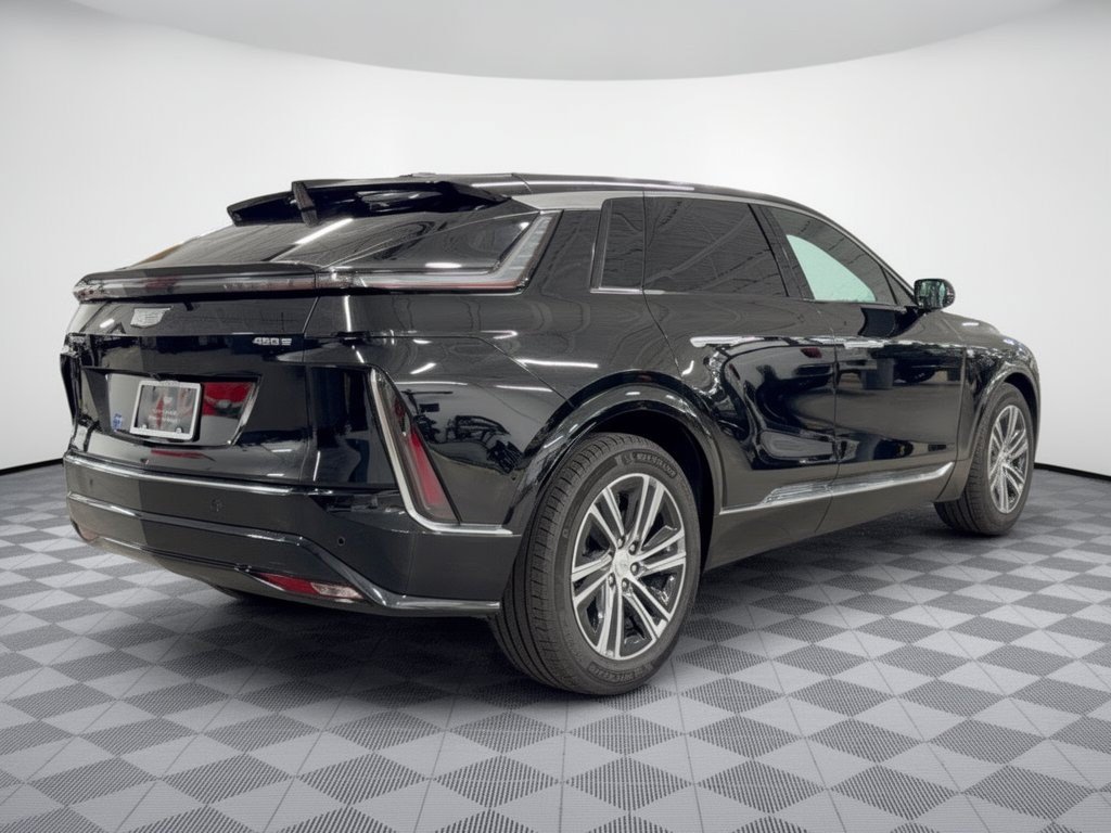 Used 2024 Cadillac Lyriq Luxury RWD image 9