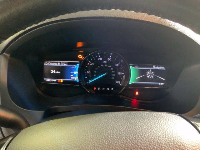 Used 2017 Ford Explorer XLT w/ Equipment Group 202A AWD/4WD image 18