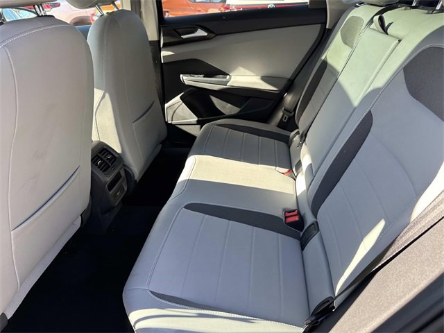 Certified 2023 Volkswagen Taos SE w/ Panoramic Sunroof Package image 11
