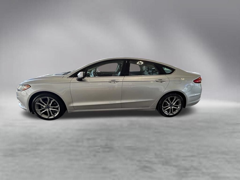 Used 2017 Ford Fusion SE w/ Equipment Group 201A FWD image 8