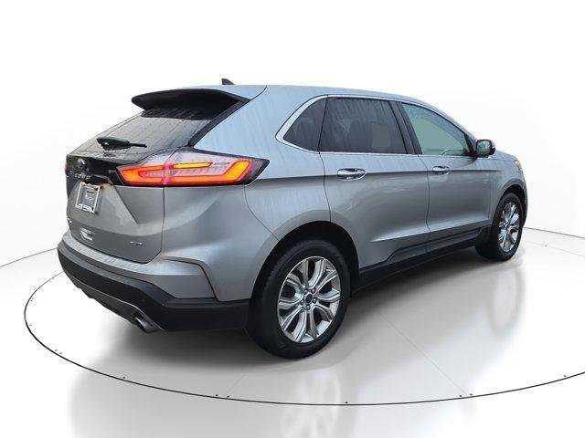 Used 2022 Ford Edge Titanium w/ Equipment Group 301A AWD/4WD image 4